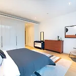 Dhh - Welcome To Your New Home With Splendid Interiors In City Walk Building 11B
