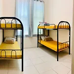 Double A Bedspace - Exclusive for Ladies Hostel لللإناث فقط - غير مسموح للرجال