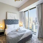 KeyHost - 52 42 Tower 2902
