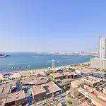 Deluxe Retreat In Jbr - Million Dollar View - Balcony