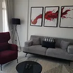 Stylish 1 Bedroom Apartment Near Burj Al Arab