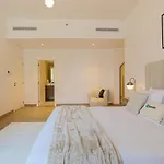 Higuests - Wake Up Facing The Sea In This Luxury Retreat