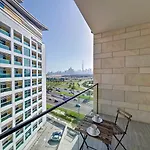 Oten, Al Jaddaf - Modern Studio Apartment