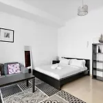 Stonetree - Dec Tower 1 Studio - Dubai Marina