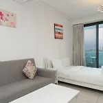 Stonetree - Fully Furnished Studio With Spacious Balcony