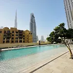 Burj Royale
