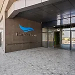 Cozy And Sunny Apartment In Dubailand