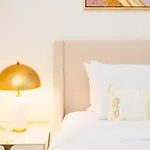 Prime Retreats @ Burj Crown By Emaar, Downtown Dubai