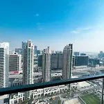 Luxury Burj Royale Modern Apt With Balcony