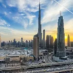 Spectacular Burj Khalifa View 2 Min To Dubai Mall