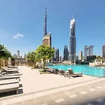 Spectacular Burj Khalifa View 2 Min To Dubai Mall