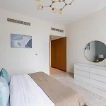 Nox Spacious 3Br In Boulevard Crescent Tower Summer Deal