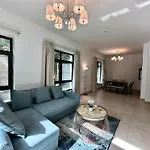 Lux Bnb Travo Tower I Private Garden I Lake View