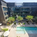 Radiant 1 Bedroom In City Walk