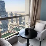 Amazing Marina View Luxury Apartment