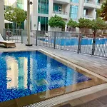 Boulevard 2 Br- Burj Khalifa-Dubai Mall- Pool-Gym