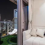 Boulevard 2 Bedroom Family Apartment With Burj Khalifa View And Infinity Pool In 64Th Floor Dubai Downtown