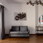 Luxury 1 Bedroom With Amazing Full Sea View!