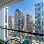 Stunning 1-Bedroom Apartment Perfect For 4 In Lakeside Residence