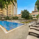Royal Vista At 29 Boulevard - Dubai City & Burj Khalifa Views - Brand New Luxury 2Br Apartment