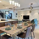3Br Ensuite Villa In Motor City - Shamsgetaways