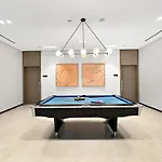 Vayk - Refined & Trendy 1-Bedroom In Downtown Dubai