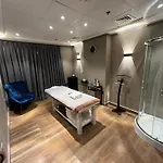 Pulse Al Jaddaf Hotel