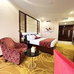 Pulse Al Jaddaf Hotel