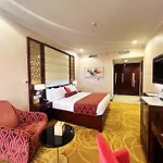 Pulse Al Jaddaf Hotel