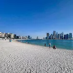 Palm Jumeirah - Luxe Infinity Pool I Direct Beach Access