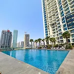 Aws Holiday Homes - Panoramic Canal View