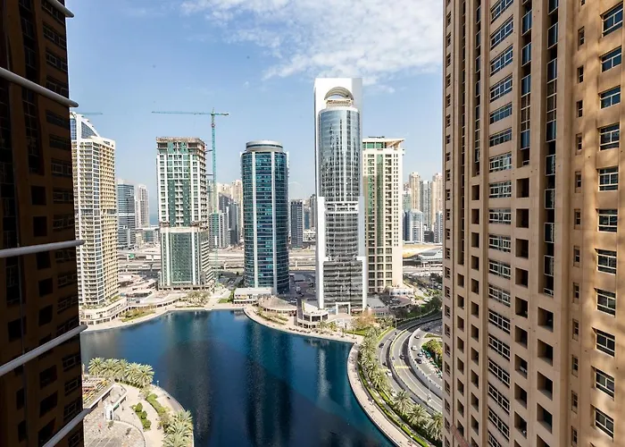 Full Lake View - 2Br Beautiful Apt - Jlt