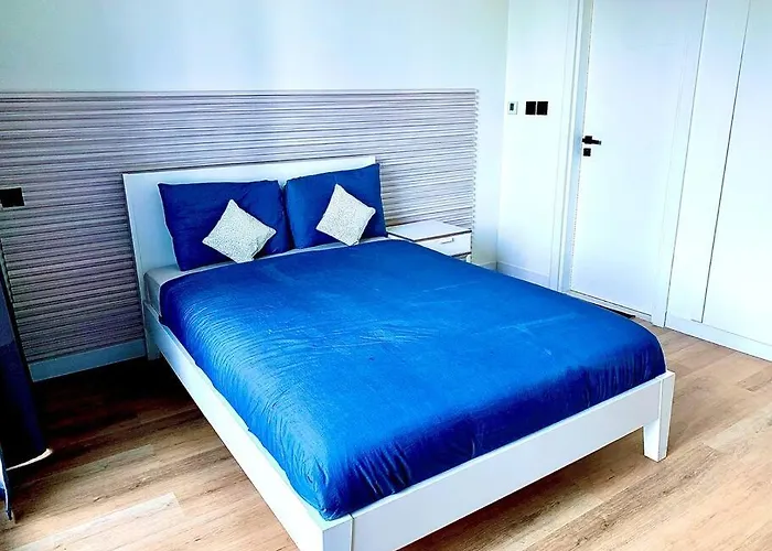 Ezhomes