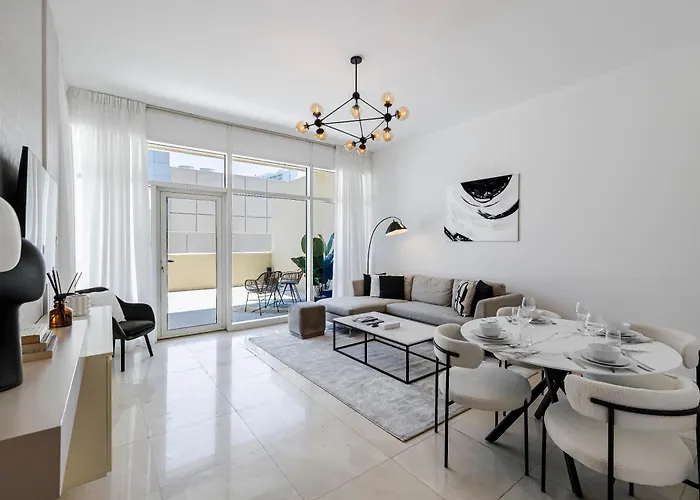 1Br Study Bay Square City View Business Bay