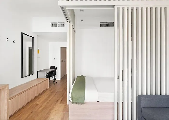Renovated Studio Next To Dubai Mall & Burj Khalifa