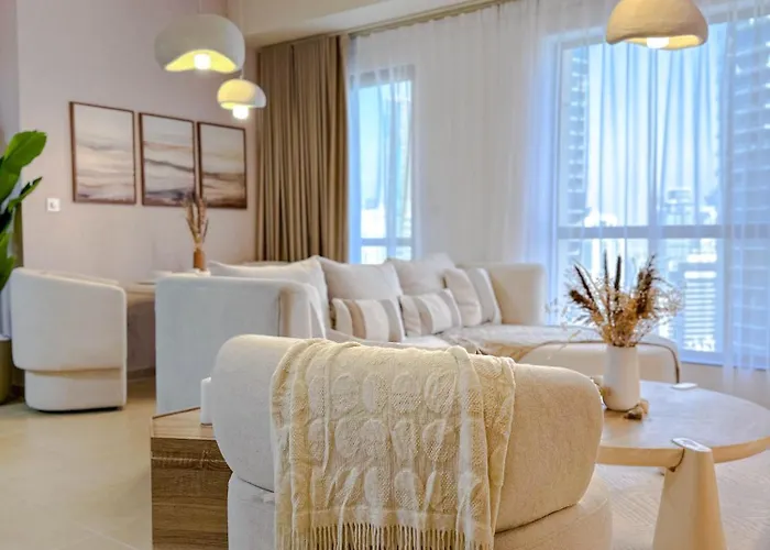 Naseem - Elegant Coastal Retreat With Stunning Marina Views