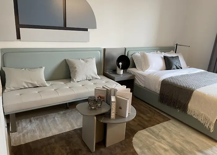 Mag 960 6 Mins To Burj Khalifa Free Chauffeur Service For All Bookings 7 Days And More To And From Appartment From Airport Dxb ,Luxury Quality,Complimentary Guest Welcome Pack