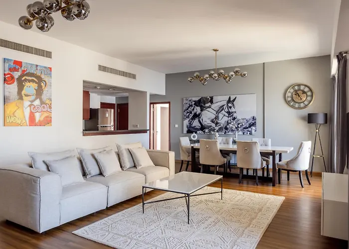 Luxury 1 Bedroom With Amazing Full Sea View!