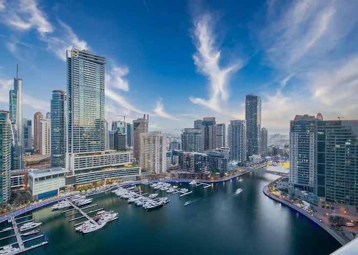 Marina Royale 3 Bedroom Apartment I Luxe Marina Harbour & Yacht Club Views I Nearby To A Beach I Free Pool, Gym, Wi-Fi And Parking I By Meerak