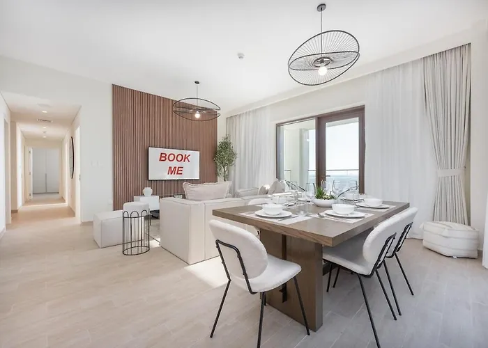 Dazzling 3-Bedrooms Apartment In The Heart Of Dubai Creek Harbour