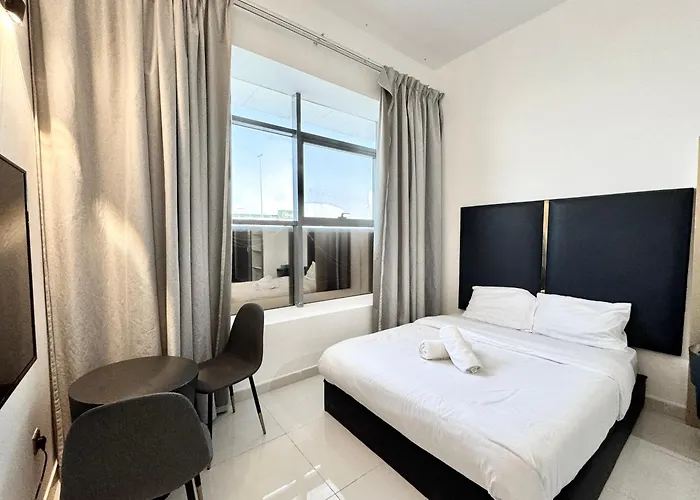 Al Manara Classic Lux Studio