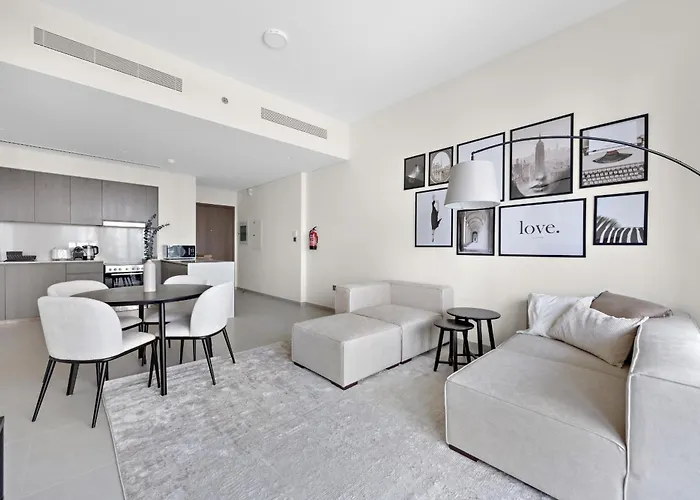 Vayk - Refined & Trendy 1-Bedroom In Downtown Dubai