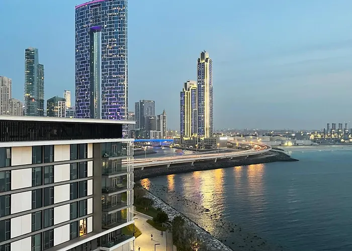 Livbnb-Upgraded 2Br Plus Maid\'S Room With Sea View