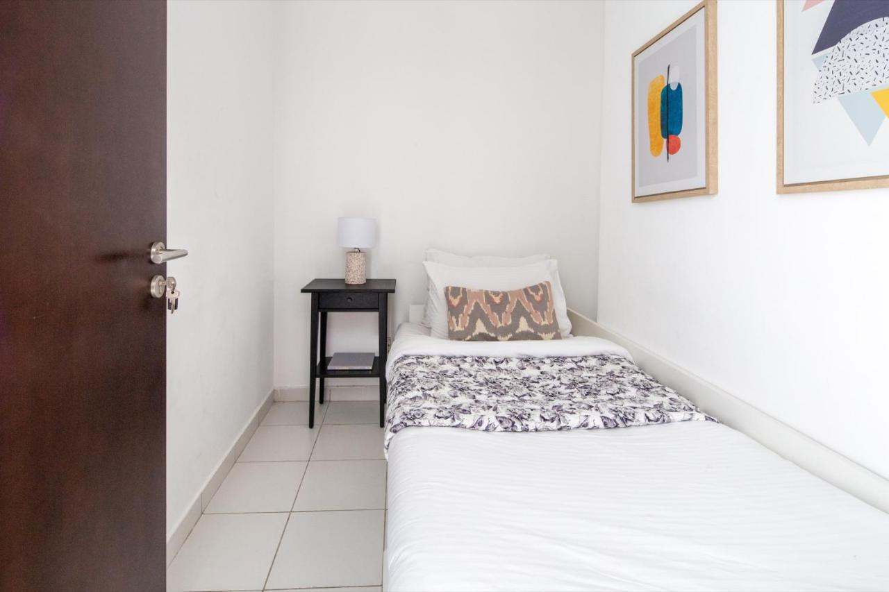 Frank Porter - Marina Tower Appartement
