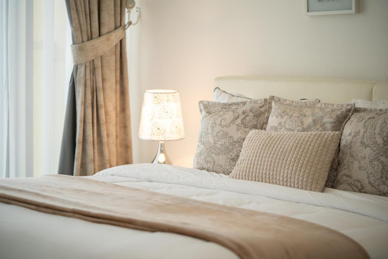 Higuests - Chic In Jvc With Panoramic City Views * Dubái