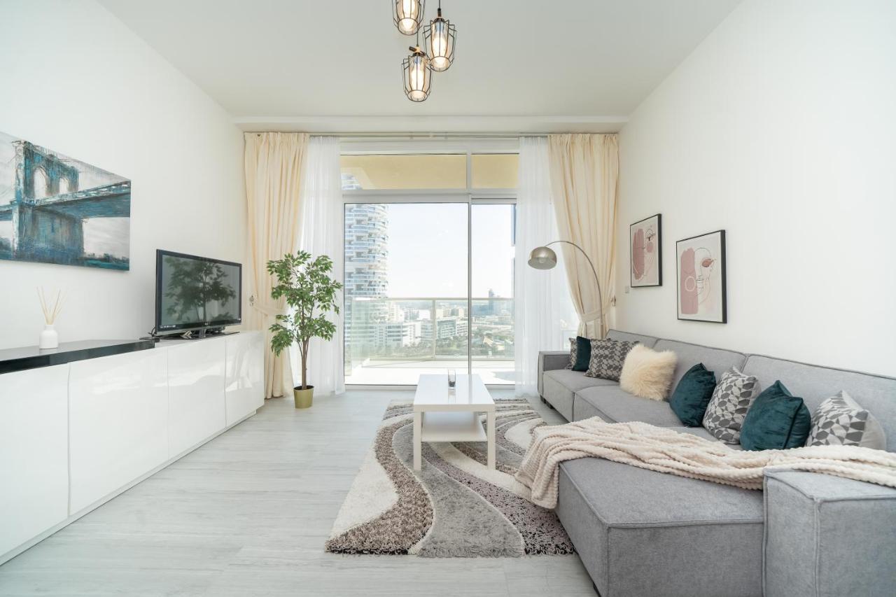 Higuests - Chic In Jvc With Panoramic City Views *