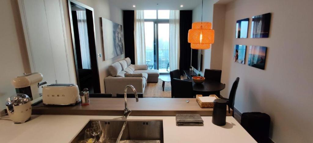 Lägenhetshotell 4201 Design Apartment By Jumeirah Living Dubai Marina *