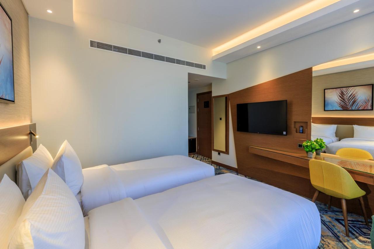 S19 Hotel-al Jaddaf Metro Station Hotell 3*