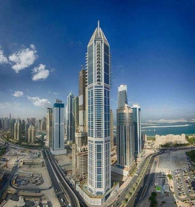 Highrise On The 74th Floor Dubái