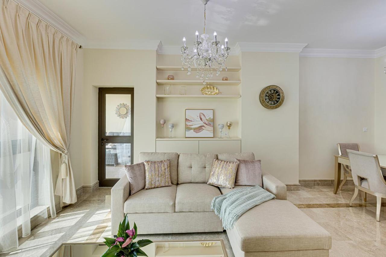 Apartament Fairmont The Palm, Free Access To And Pools *
